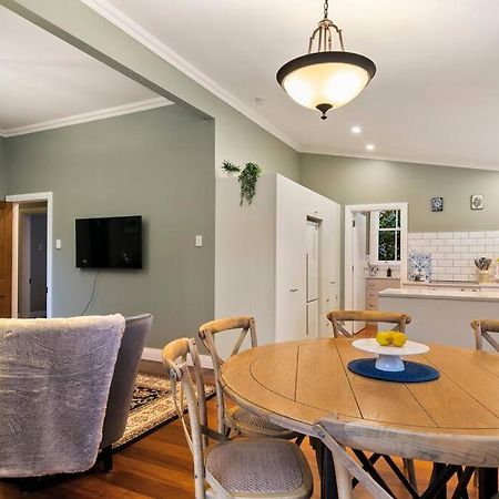 Historic Charm In Greytown - Cosy Kowhai Cottage Εξωτερικό φωτογραφία
