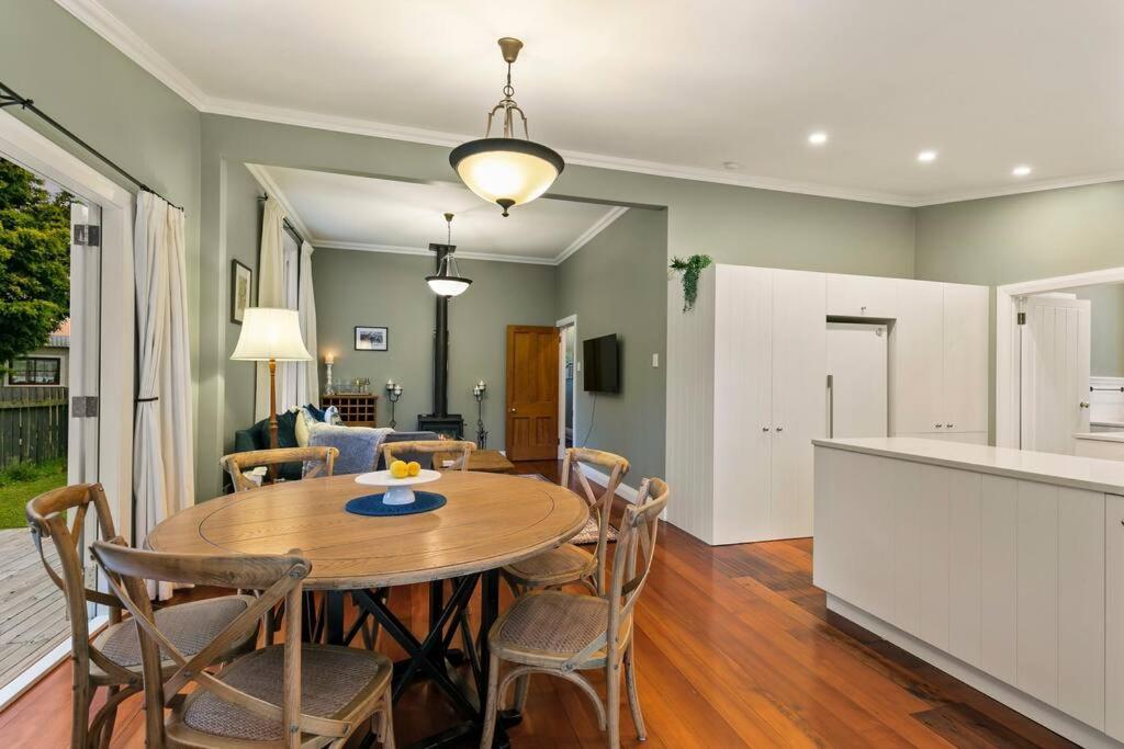 Historic Charm In Greytown - Cosy Kowhai Cottage Εξωτερικό φωτογραφία