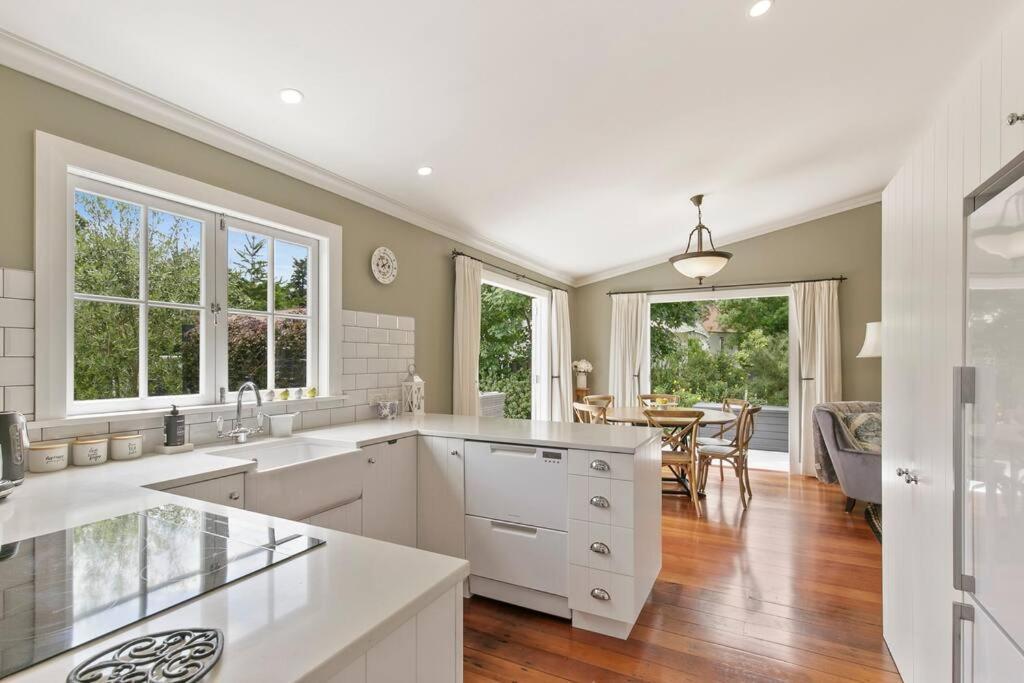 Historic Charm In Greytown - Cosy Kowhai Cottage Εξωτερικό φωτογραφία