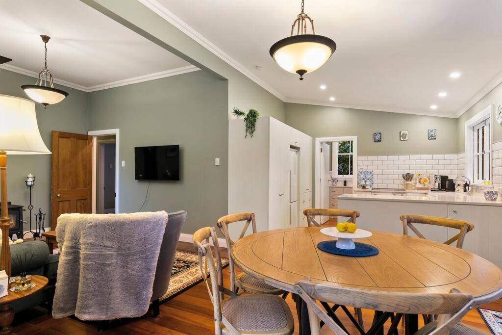 Historic Charm In Greytown - Cosy Kowhai Cottage Εξωτερικό φωτογραφία