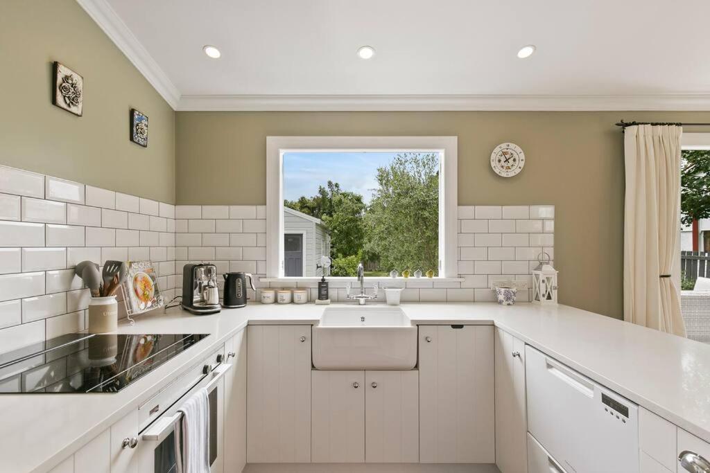 Historic Charm In Greytown - Cosy Kowhai Cottage Εξωτερικό φωτογραφία